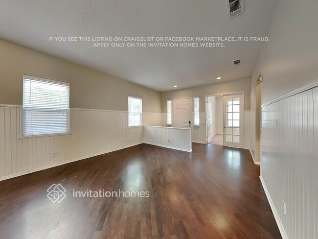 Foto del edificio - 28315 Hidden Hills Dr