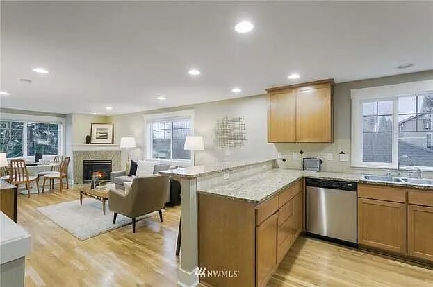 Foto del edificio - 8403a 8th Ave NW