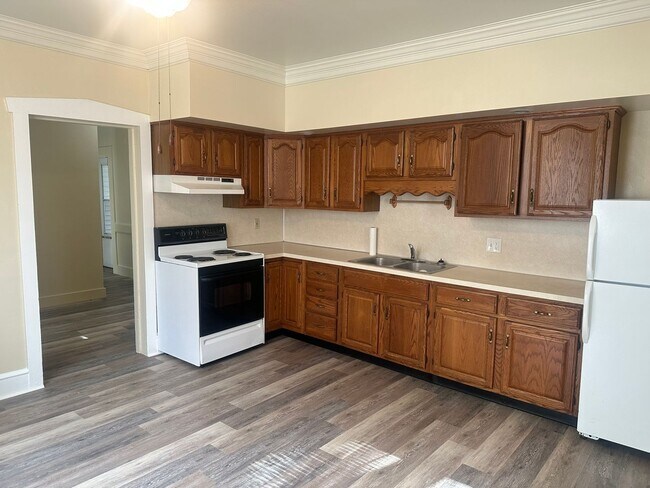 Foto del edificio - 226 E High St