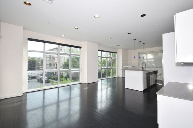 Foto del edificio - 207 Pierce St