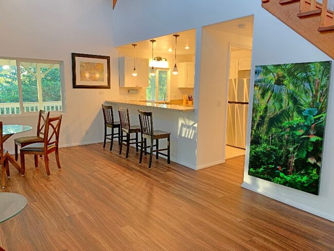 Foto del edificio - Beautiful Oceanfront 3 Bedroom Unit on Kal...
