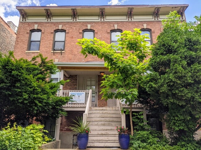 907/909 S. Laflin St - Entrada del edificio - Harris Point Chicago