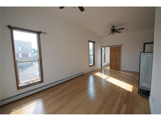 Foto del edificio - 25 E 26th St
