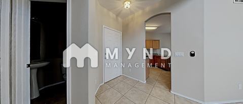 Building Photo - 2121 N 29th Pl