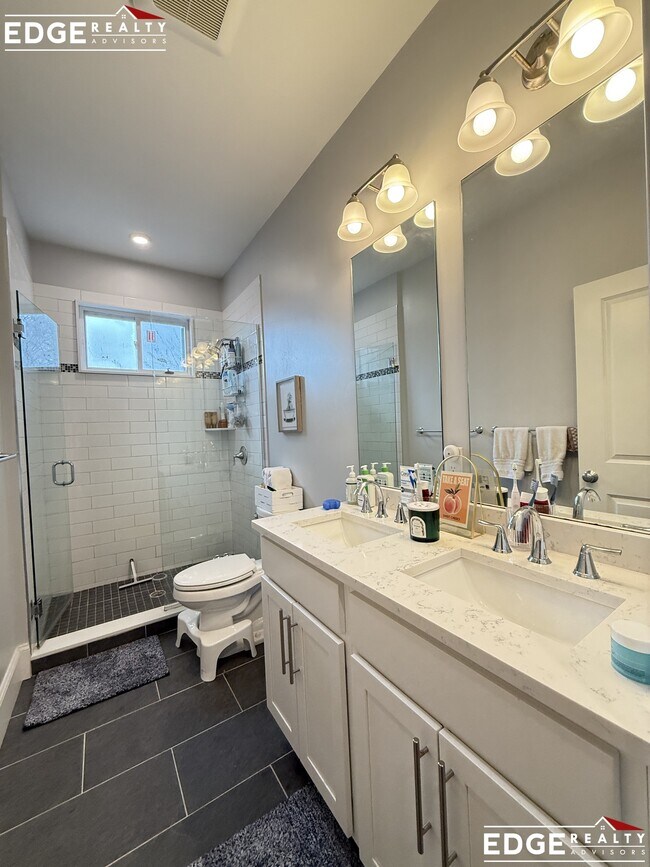 Foto del edificio - 160 Franklin St