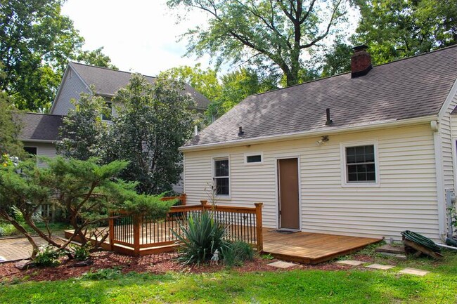 Building Photo - 3110 Dexter Rd