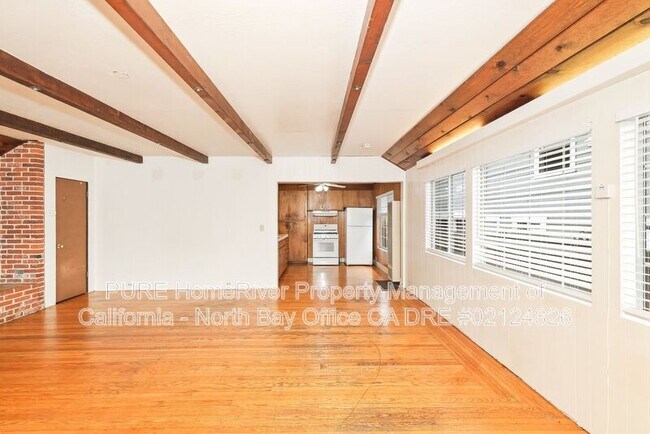Foto del edificio - 420 Carrillo St