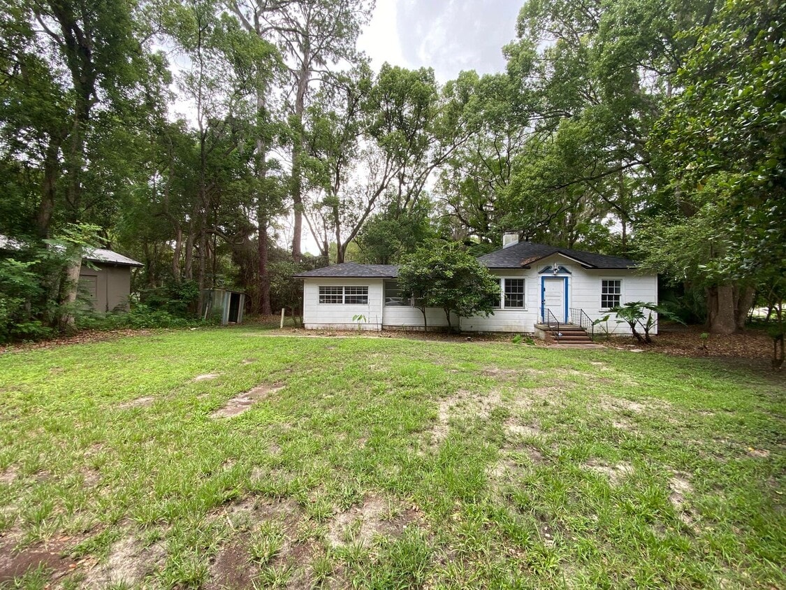 Comfortable 3BR Home Minutes from UF and Midtown - Comfortable 3BR Home Minutes from UF and Midtown