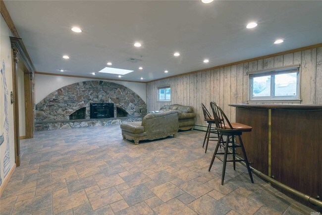 Building Photo - 79 Ridge Rd