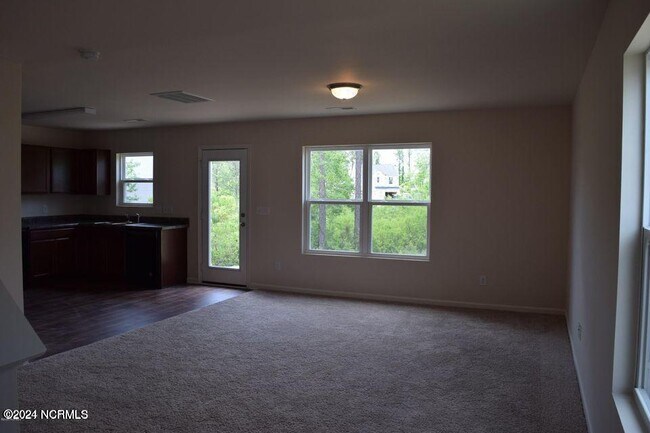 Building Photo - 201 Bungalow Rd