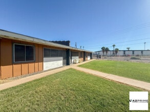 Building Photo - 2123 W Devonshire Ave