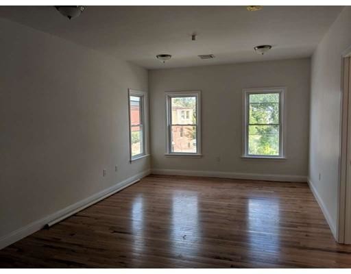 Building Photo - 6 Claflin St