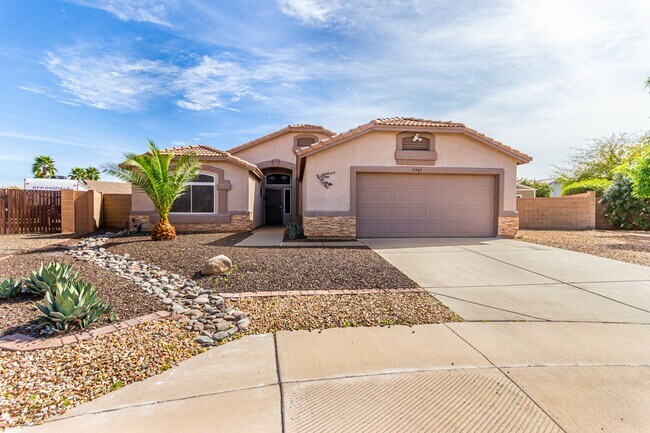 Foto del edificio - COMING SOON! Spacious 3 Bed, 2 Bath Home in Mesa