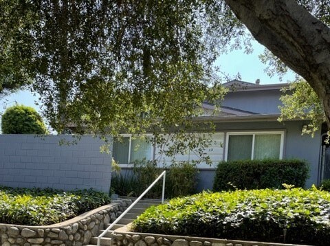 Primary Photo - 583 N Mar Vista Ave