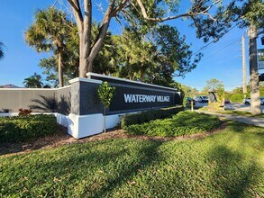 Foto principal - Waterway Village