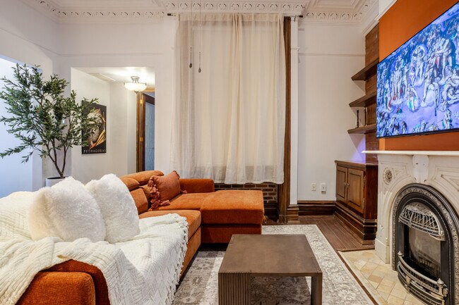 Photo du bâtiment - 1220 Rue St Marc