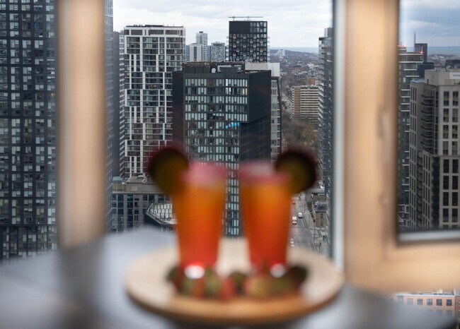 Building Photo - 210 Victoria St