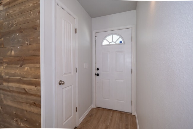 Building Photo - 1656 N Marlan Ave