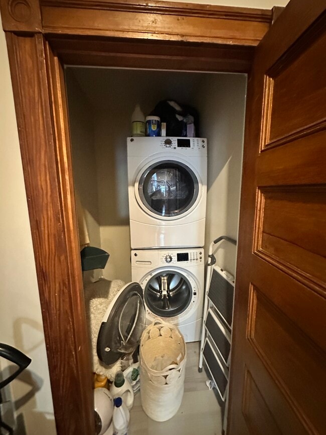 Foto del edificio - 174 Saint Alphonsus St