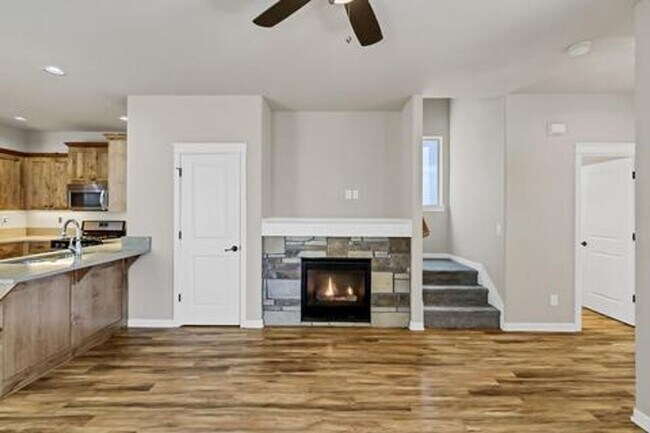Building Photo - 3 Bedroom, 2.5 Bath + Office in McCall Landing Neighborhood!