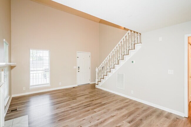 Foto del edificio - 1205 Danbury Ct