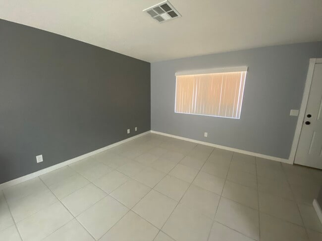 Building Photo - 32415 Pueblo Trl