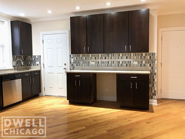 Foto del edificio - 4032 N Central Park Ave