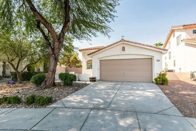 Building Photo - Charming 3-Bedroom Single-Story Home in Elkhorn!