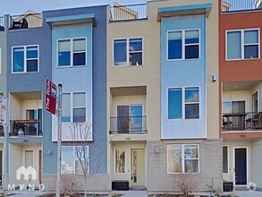 Building Photo - 990 W 9th Ave
