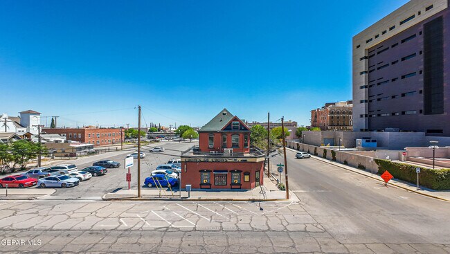 Foto del edificio - 702 Myrtle Ave