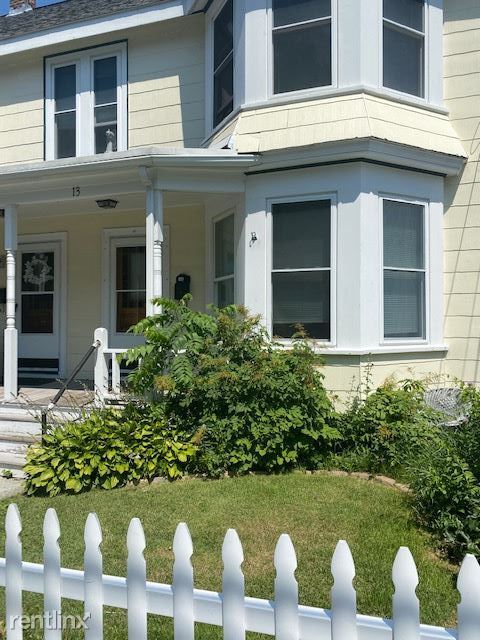 Primary Photo - 13 Concord St