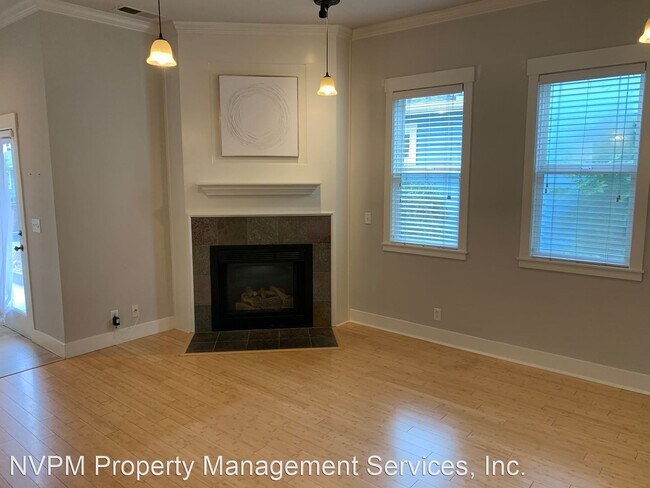 Building Photo - 3 br, 3 bath House - 1787 Roth Street