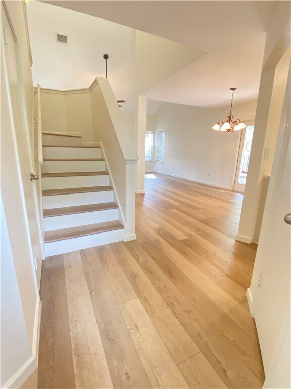 Building Photo - 5703 Kayview Dr