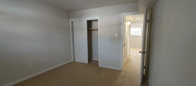 Foto del edificio - 4285 Taylor Rd