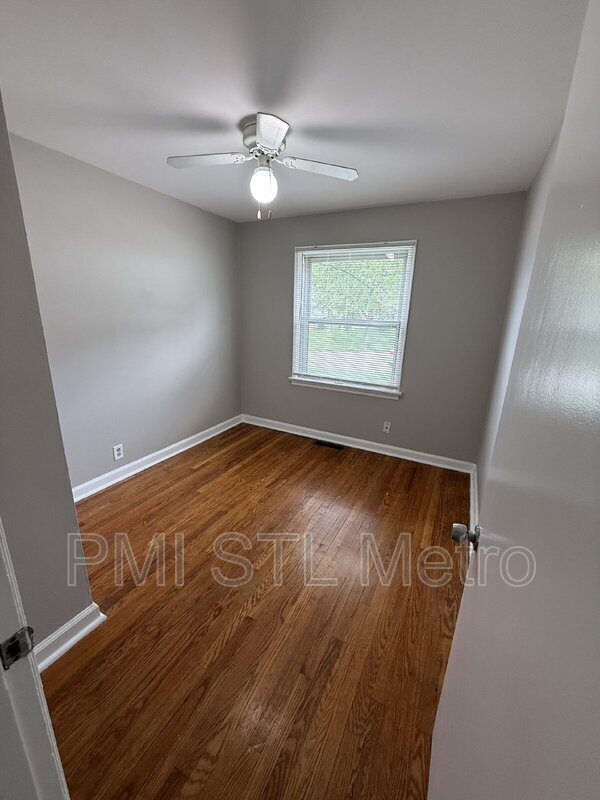 Foto del edificio - 10235 Cabot Dr