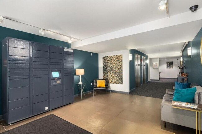 Building Photo - 1 bedroom in Seattle WA 98121