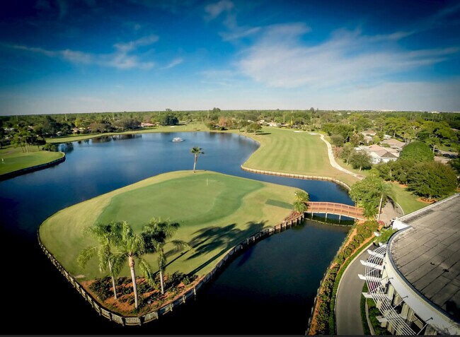 Foto del edificio - 12911 Briarlake Dr