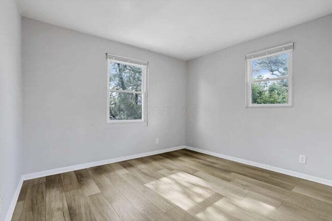 Building Photo - 1009 Lilley Ave