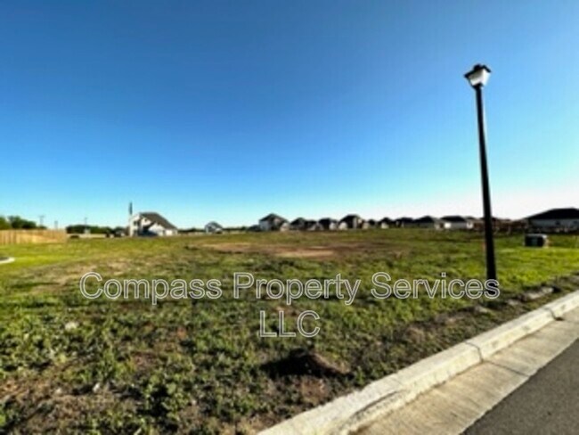 Building Photo - 7112 Canadian Dr