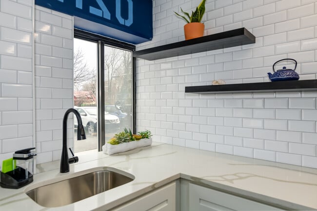 Building Photo - Stetson