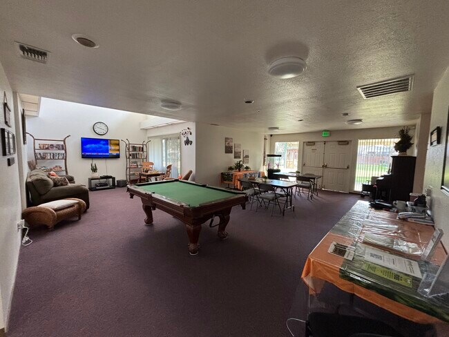 Centro de recreación comunitaria - Valley Oak Apartments