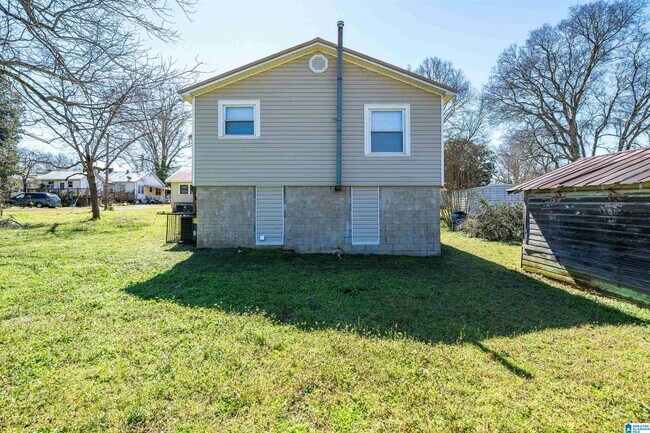 Building Photo - 1448 Hueytown Rd
