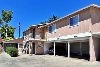 Building Photo - 4845 E Lane Ave