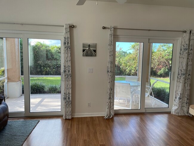Screened-in Patio overlooking nature preserve - 8266 Mulligan Cir