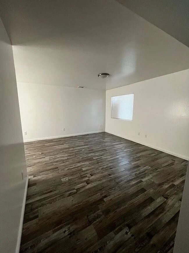 Building Photo - 931 Monterey St