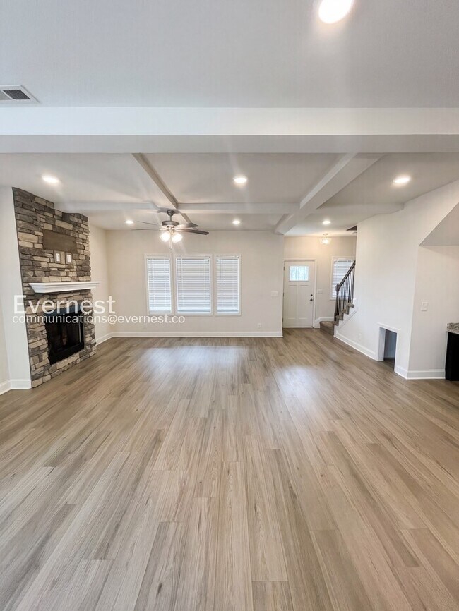 Building Photo - 817 Marksman Ct