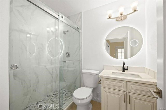 Foto del edificio - 270 S Burton Ave