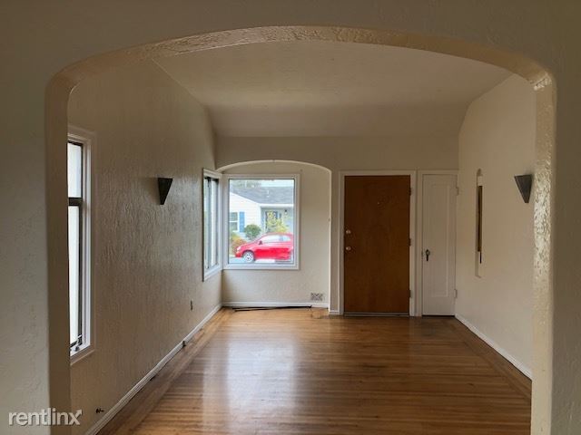 Building Photo - 2 br, 1 bath House - 610 27th st