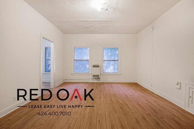 Foto del edificio - 693 Shatto Pl