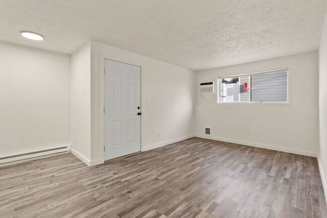 Foto del edificio - 2914 N Hogan St